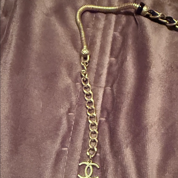 Authentic Chanel Gold and Black Choker Necklace - Picture 4 of 13